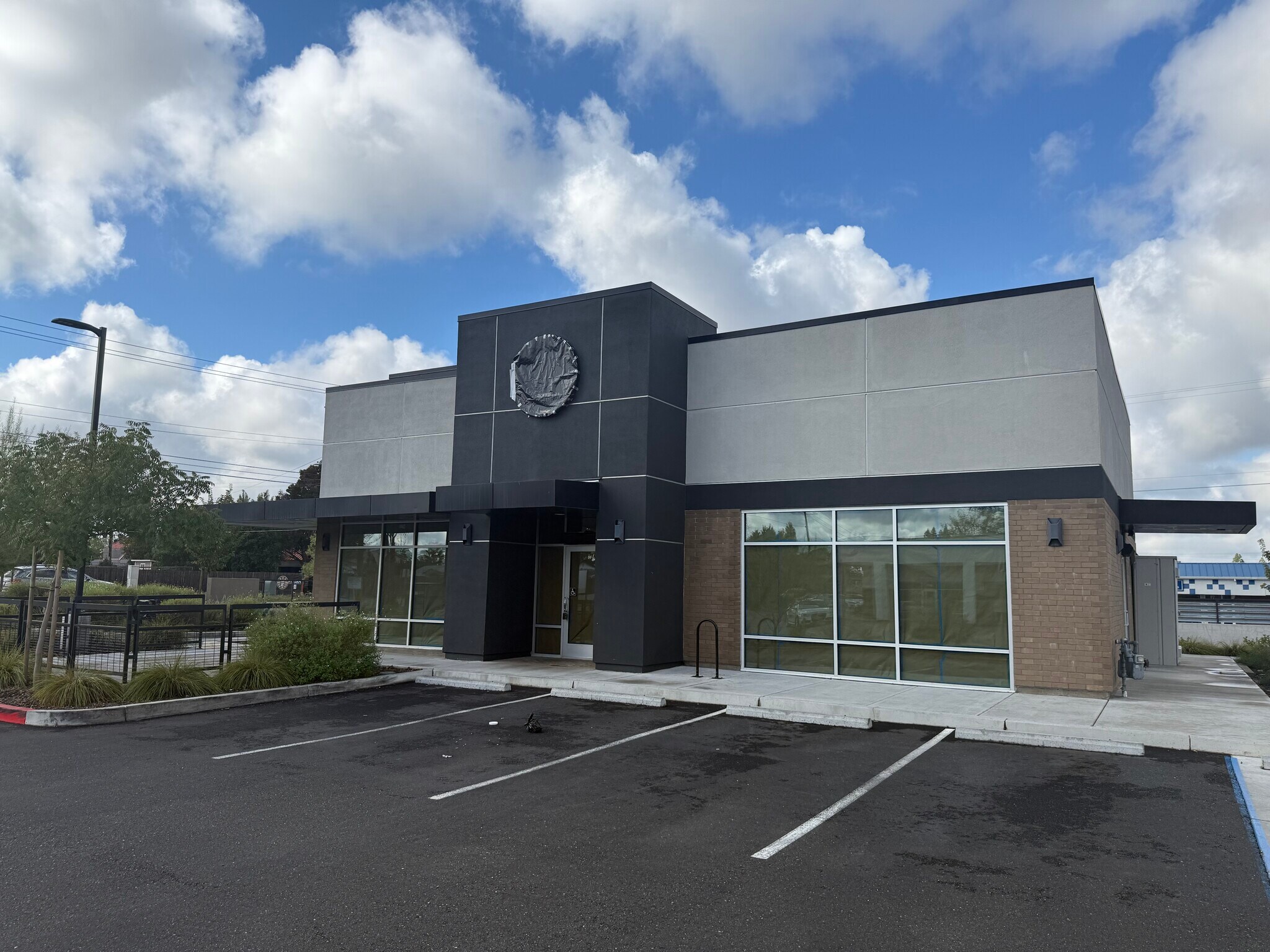 2345 Arden Way, Sacramento, CA for lease Building Photo- Image 1 of 4