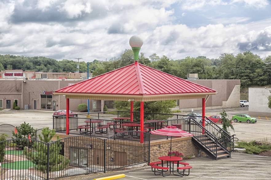 1548-1554 N Center Ave, Somerset, PA for lease - Building Photo - Image 2 of 28