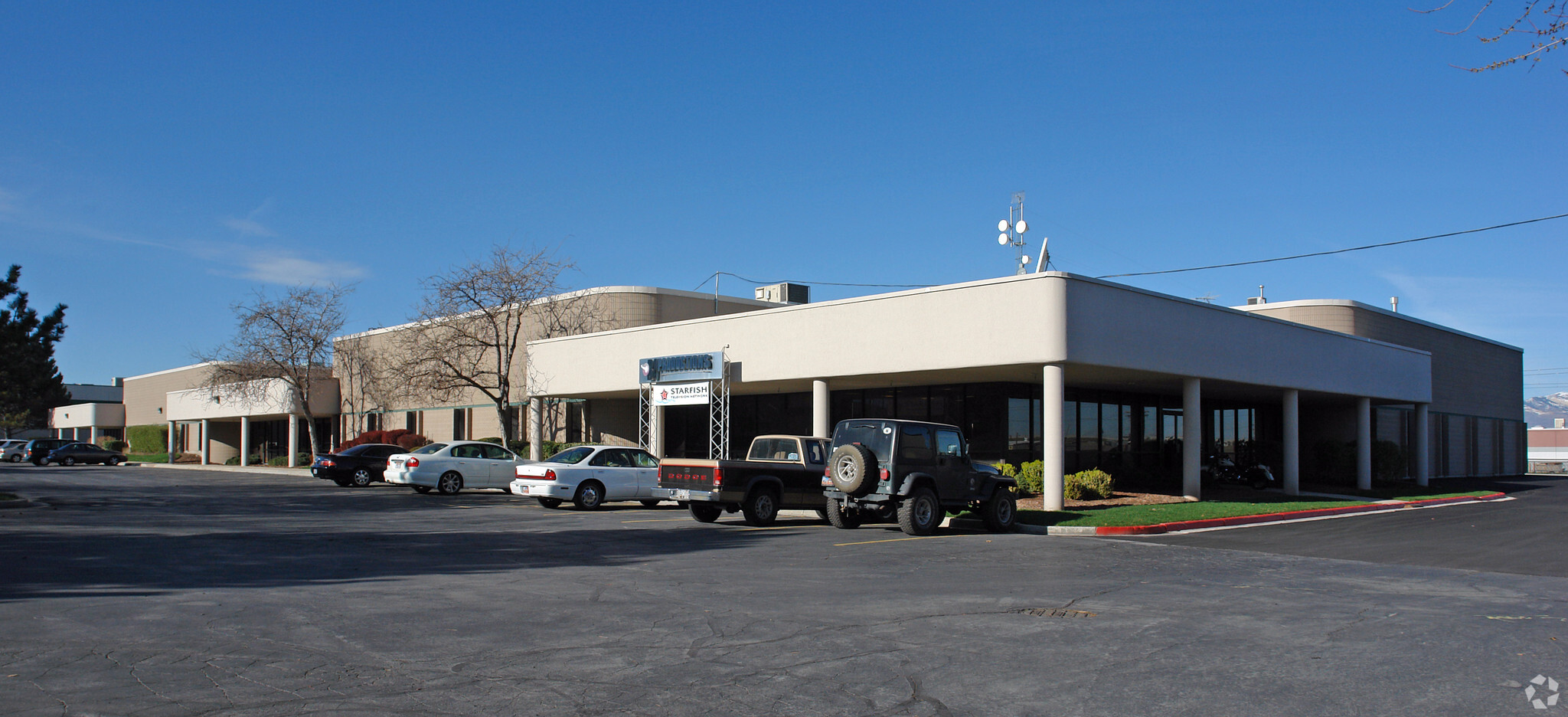 6952 S High Tech Dr, Midvale, UT for sale Primary Photo- Image 1 of 1