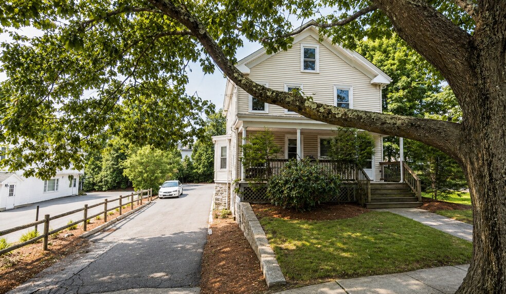 133 W Main St, Marlborough, MA à vendre - Photo du bâtiment - Image 3 de 12