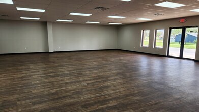 1115 NE 1st St, Pryor, OK for lease Interior Photo- Image 1 of 7