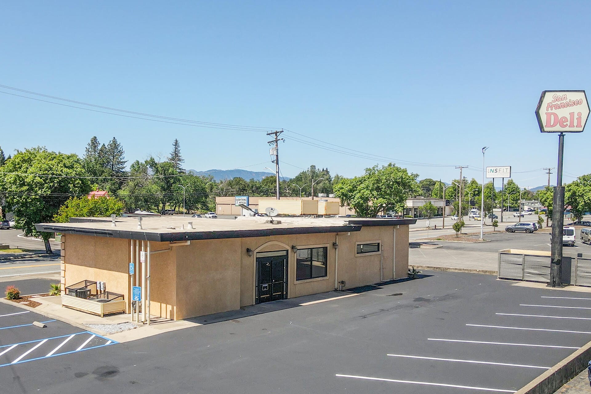 2395 Athens Ave, Redding, CA for sale Primary Photo- Image 1 of 14
