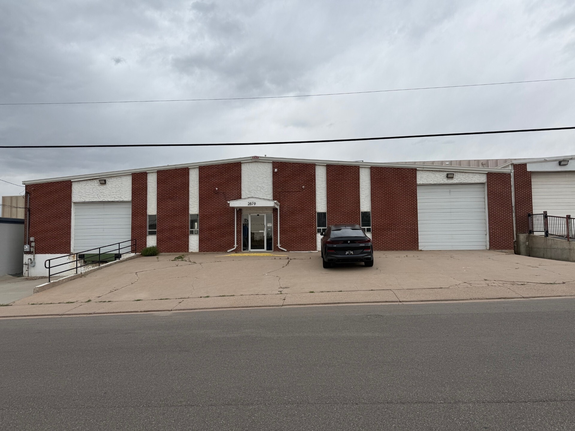 2879 S Shoshone St, Englewood, CO for lease Interior Photo- Image 1 of 2