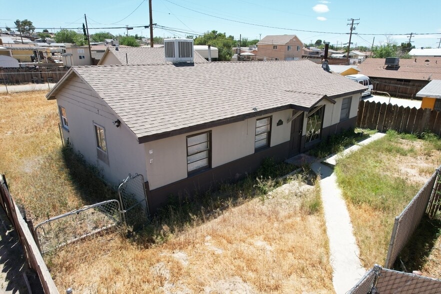 25567 Main St, Barstow, CA for sale - Building Photo - Image 3 of 12