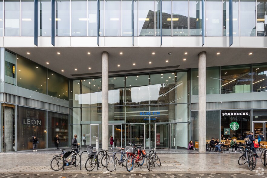 110 Southwark St, Londres à louer - Photo du bâtiment - Image 3 de 26