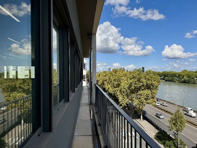 42 Quai Perrache, Lyon for sale Building Photo- Image 1 of 17