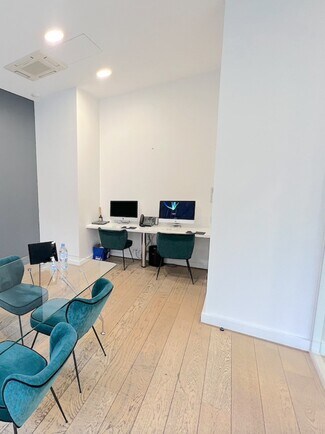 Plus de détails pour Commerce de détail à vendre