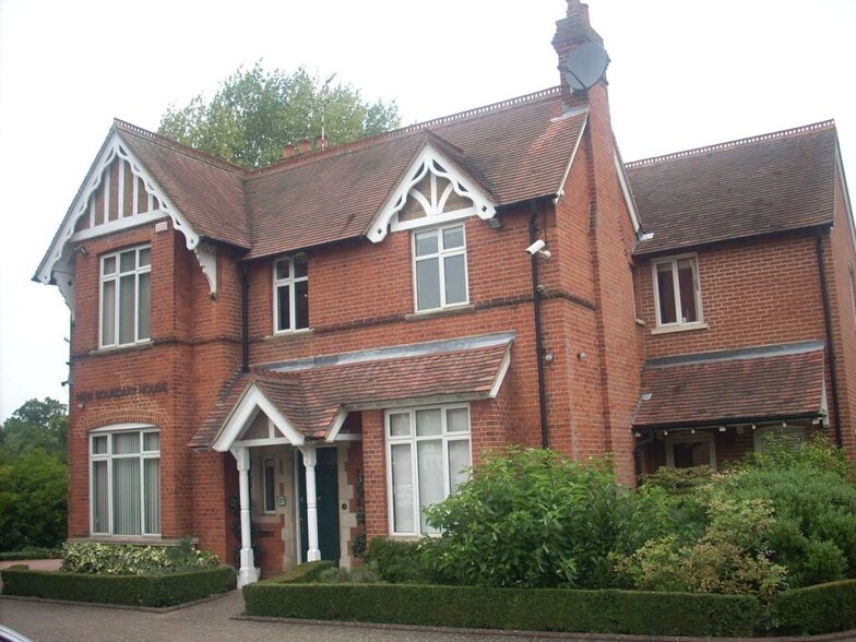 London Rd, Ascot à louer - Photo du bâtiment - Image 2 de 2