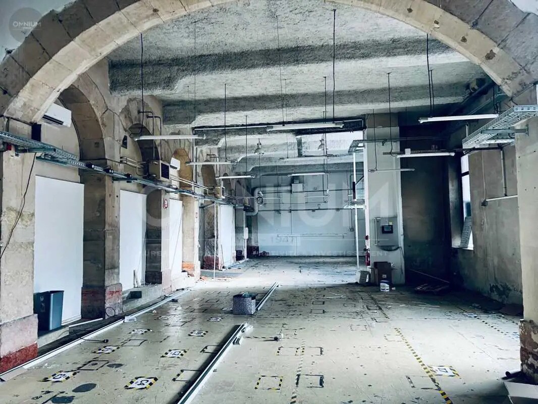 Bureau dans Lyon à louer Photo intérieure- Image 1 de 10