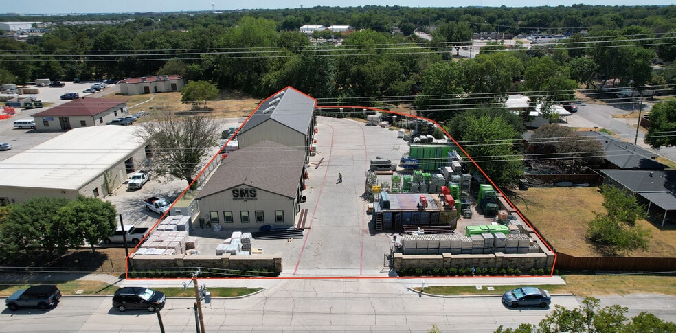 717 Tower Ln, McKinney, TX for lease - Building Photo - Image 1 of 7