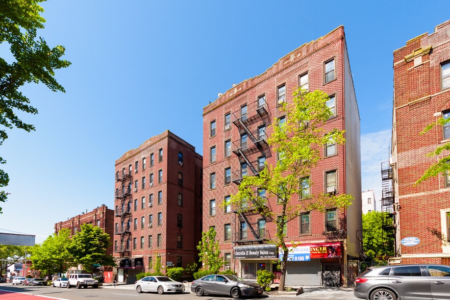 328-332 Rogers Ave, Brooklyn, NY for lease - Building Photo - Image 2 of 8