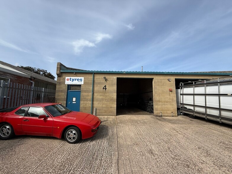 1-4 Enterprise Ct, Worthing for lease - Primary Photo - Image 1 of 3