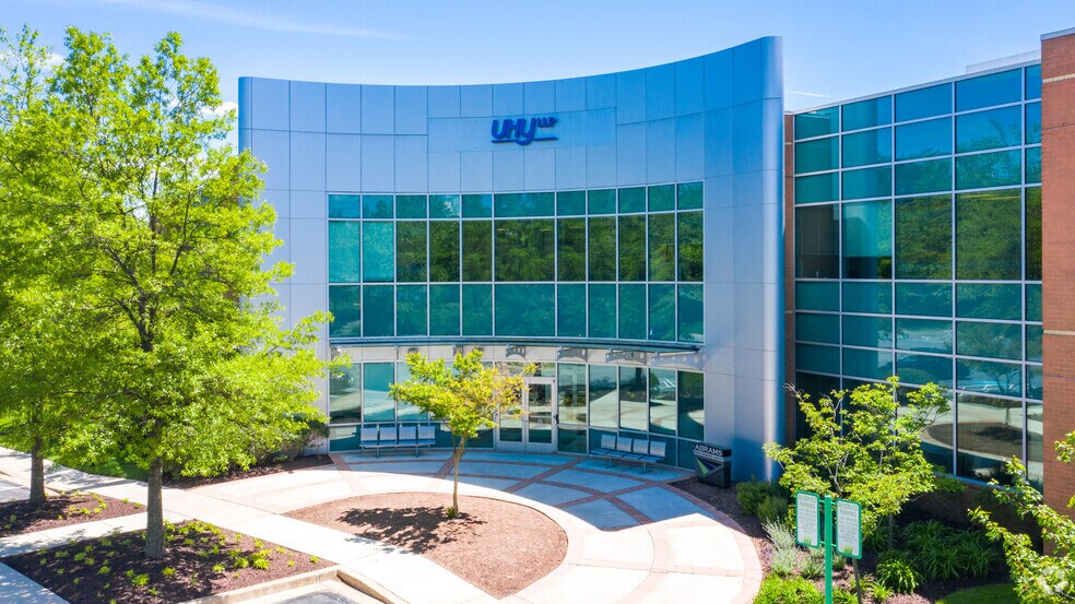 8601 Robert Fulton Dr, Columbia, MD à louer - Photo du bâtiment - Image 2 de 6