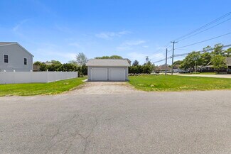 Plus de détails pour 3055 E Main Rd, Portsmouth, RI - Flex à vendre