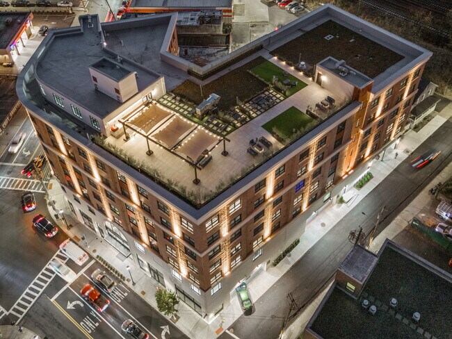 Plus de détails pour 112 Main St, Port Chester, NY - Coworking à louer