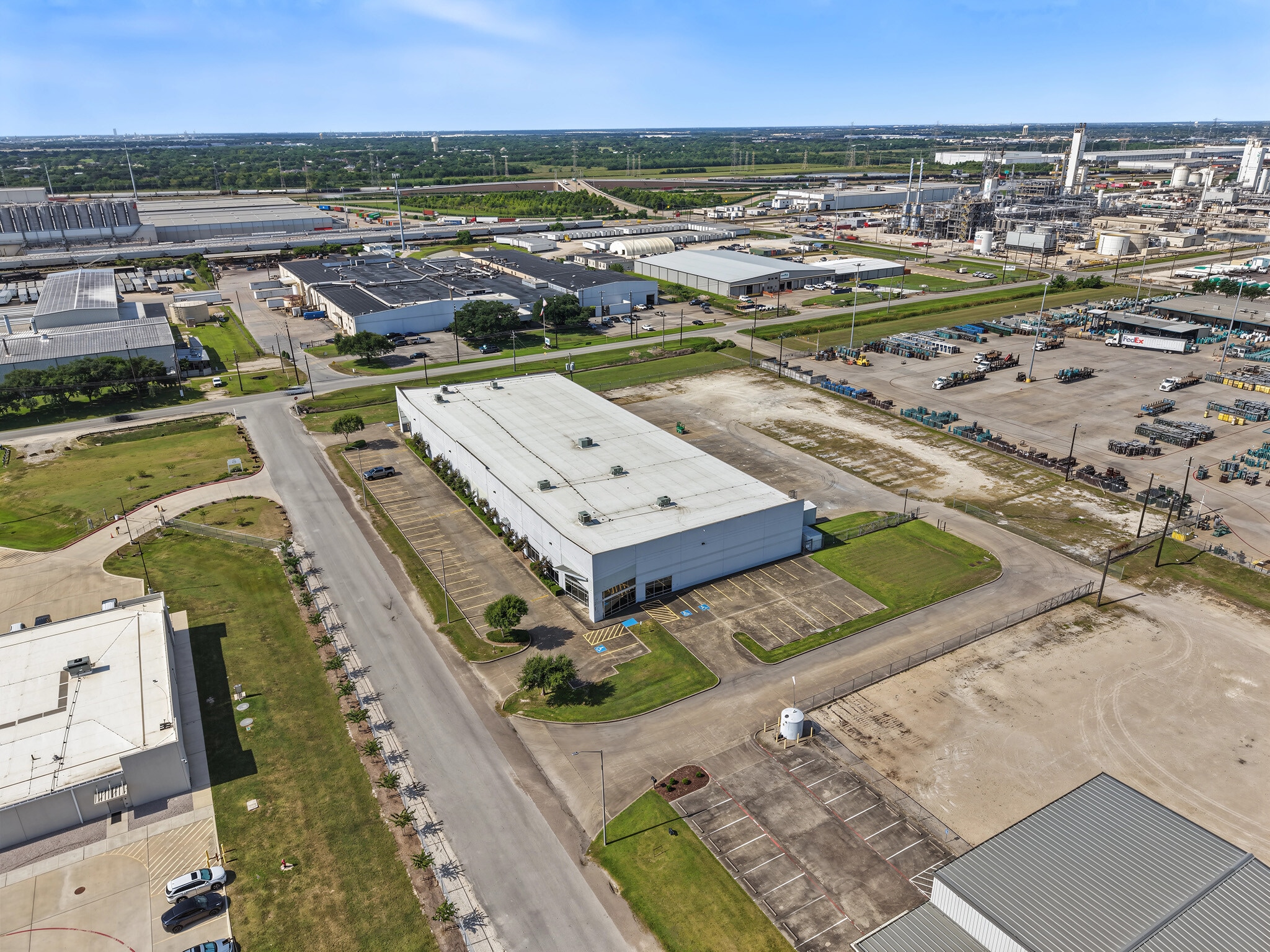 10845 Strang Rd, La Porte, TX for lease Building Photo- Image 1 of 42