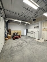 101 SW 14th Pl, Lincoln, NE for lease Building Photo- Image 2 of 8