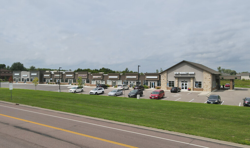 101 Old Town Rd, Elko New Market, MN for lease - Primary Photo - Image 1 of 2