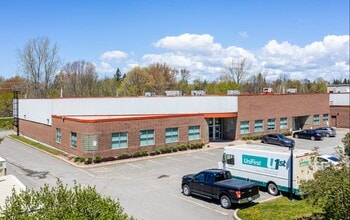 200 Terence Matthews Cres, Ottawa, ON à louer Photo intérieure- Image 1 de 3