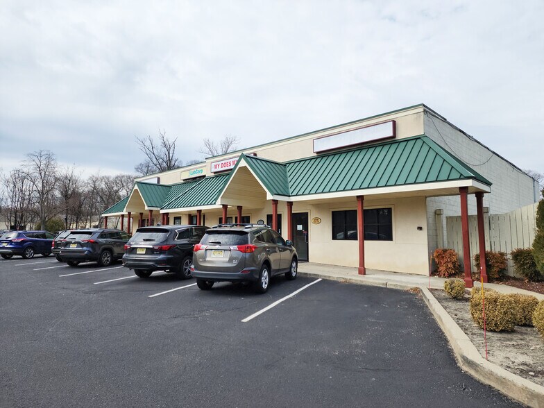 1351 Route 38, Hainesport, NJ à louer - Photo du bâtiment - Image 2 de 14