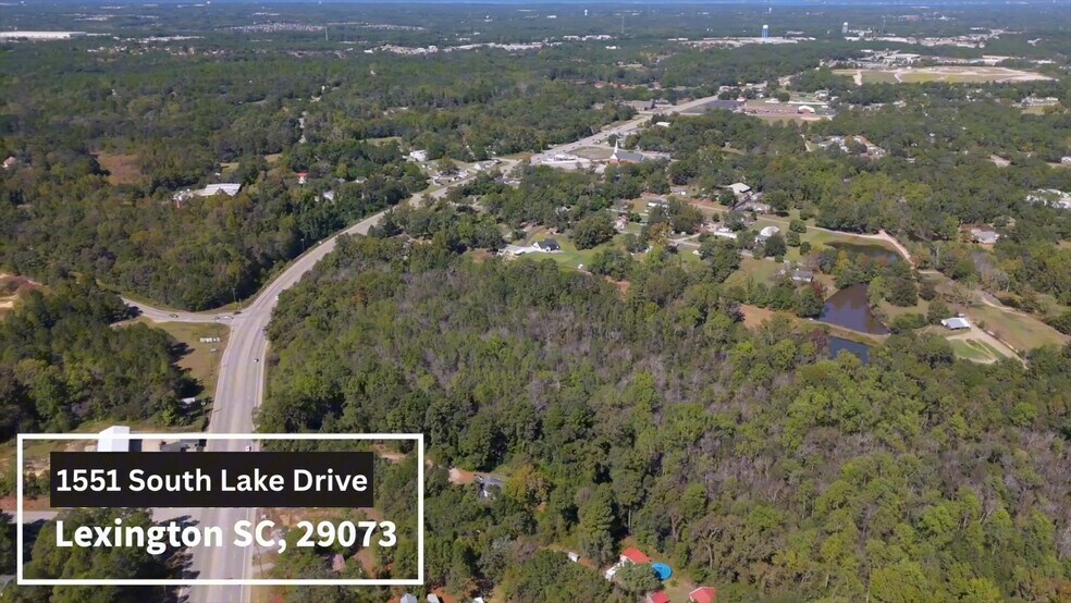 1551 S Lake Dr, Lexington, SC à vendre - Vidéo sur l’inscription commerciale - Image 2 de 3