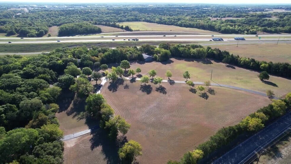 4379-4381 N Loy Lake Rd, Sherman, TX à vendre - Vidéo sur l’inscription commerciale - Image 2 de 11