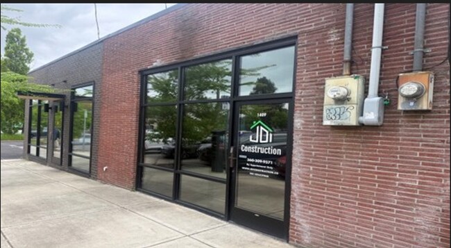More details for 1409-1411 Broadway St, Vancouver, WA - Retail for Sale