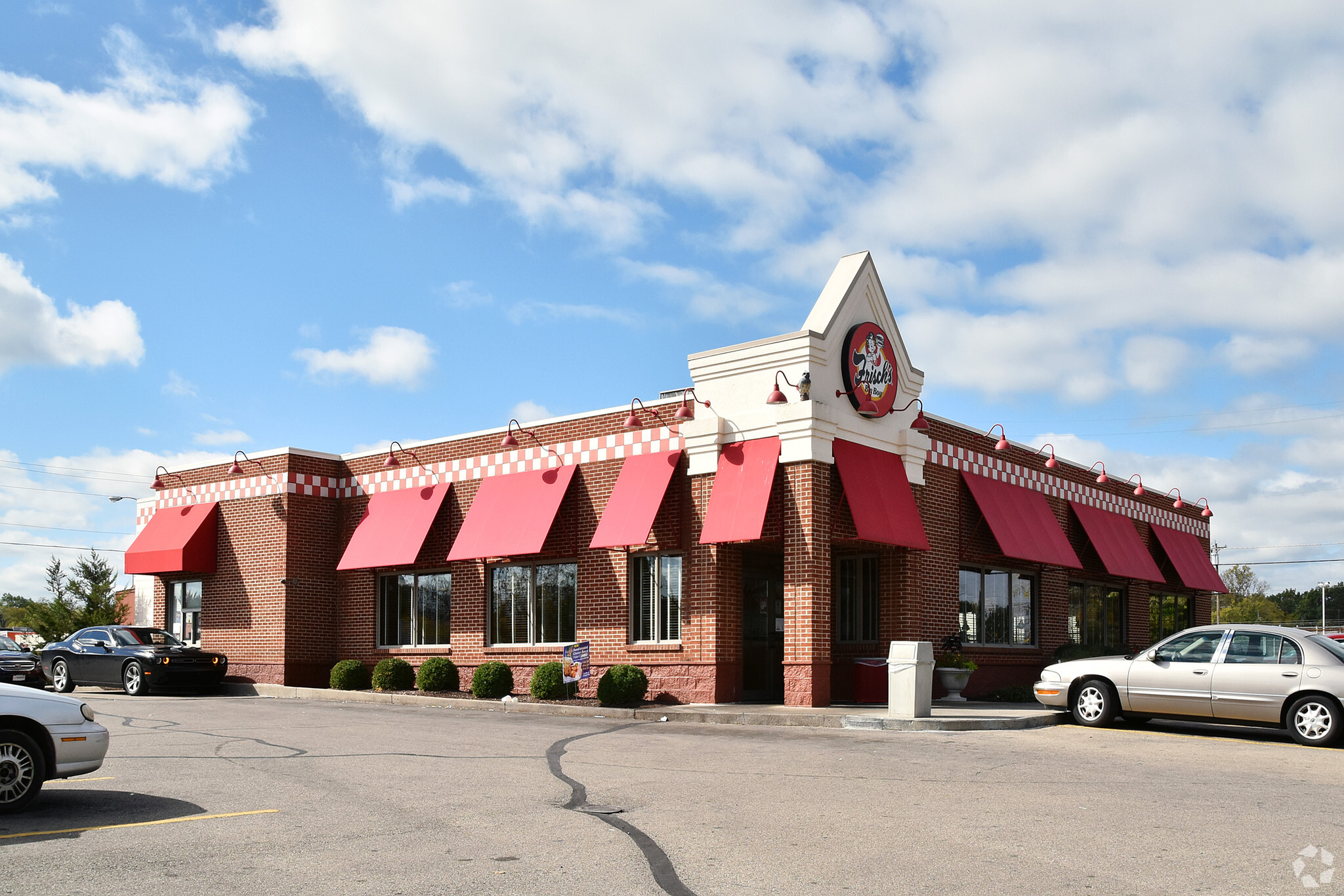 1575 W Galbraith Rd, Cincinnati, OH for lease Building Photo- Image 1 of 6