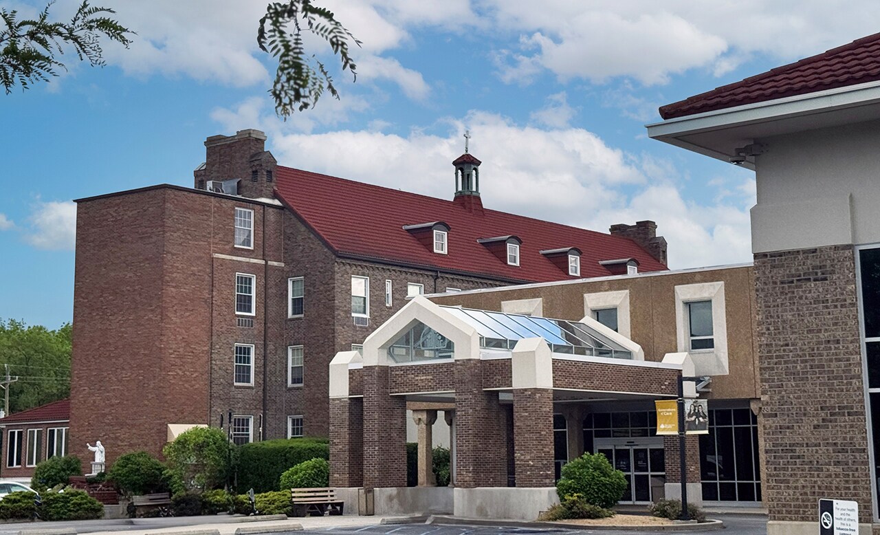 321 Mitchell Ave, Batesville, IN à vendre Photo du bâtiment- Image 1 de 2