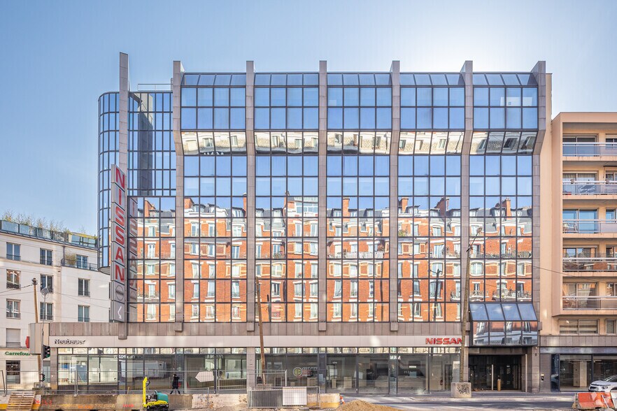 9 Boulevard Gouvion-Saint-Cyr, Paris for lease - Building Photo - Image 3 of 3