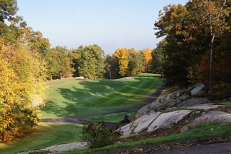 Plus de détails pour 9 Rose Hill Rd, Portland, CT - Sports et divertissement à vendre