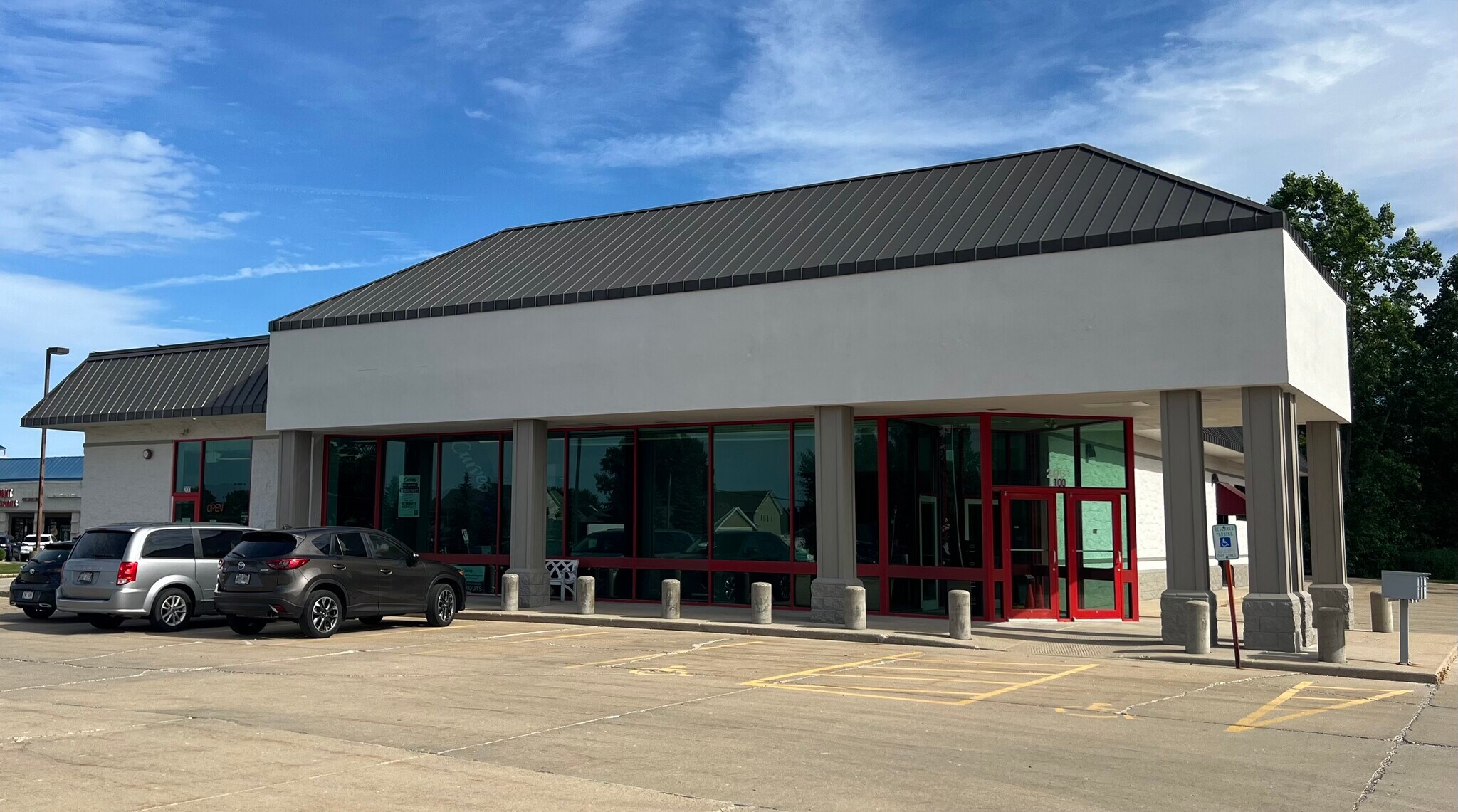 2031 E Rawson Ave, Oak Creek, WI for sale Building Photo- Image 1 of 1