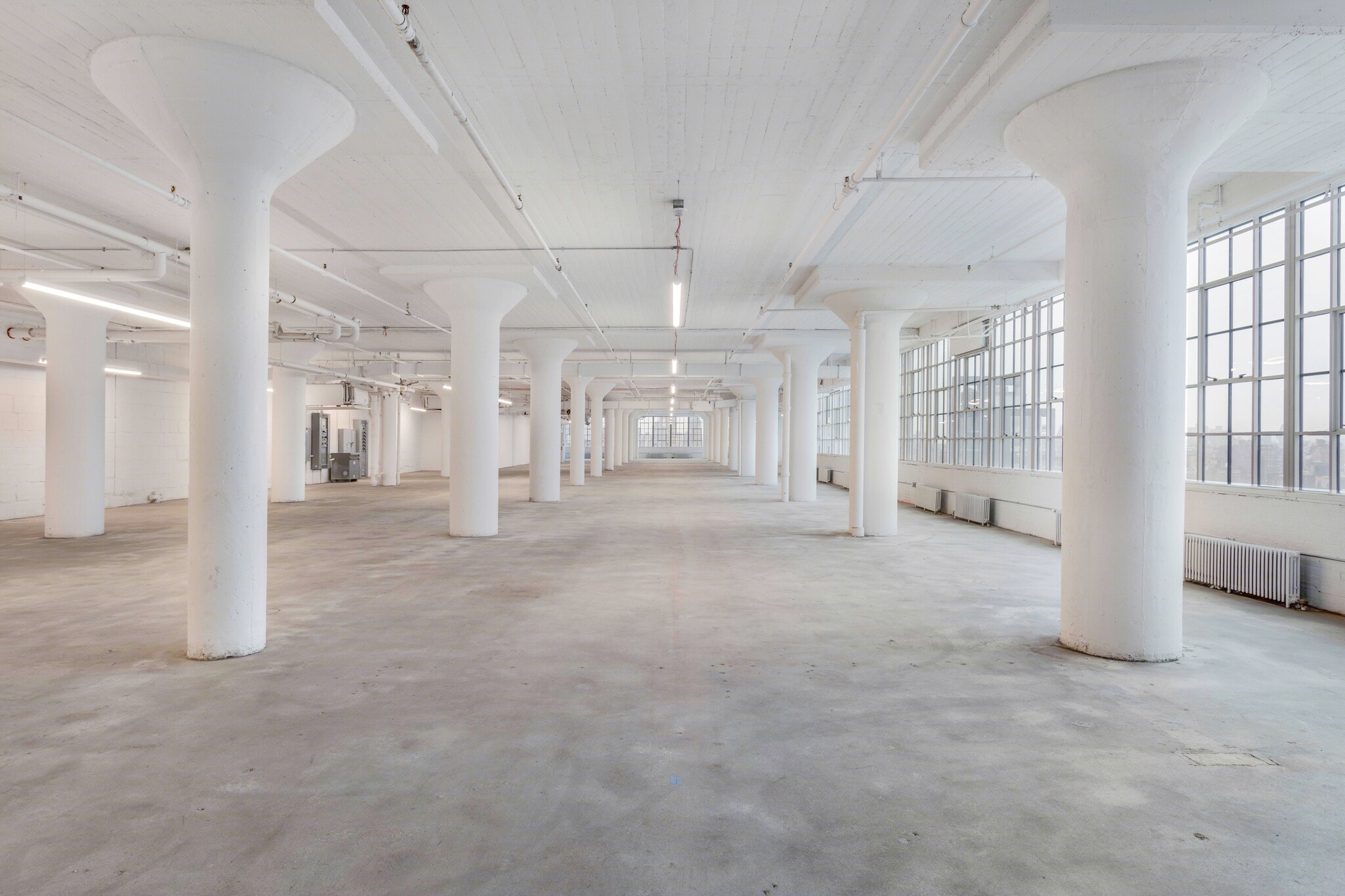 601 W 26th St, New York, NY for lease Interior Photo- Image 1 of 7