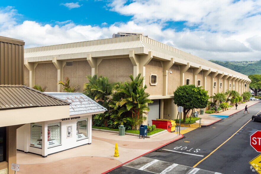 4211 Waialae Ave, Honolulu, HI à louer - Photo du bâtiment - Image 2 de 4