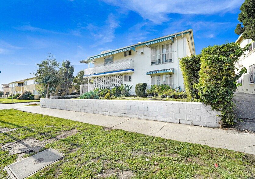 1649 S La Brea Ave, Los Angeles, CA à vendre - Photo principale - Image 1 de 11