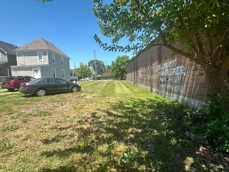 268 11th ave, Columbus, OH à vendre - Photo du bâtiment - Image 3 de 5