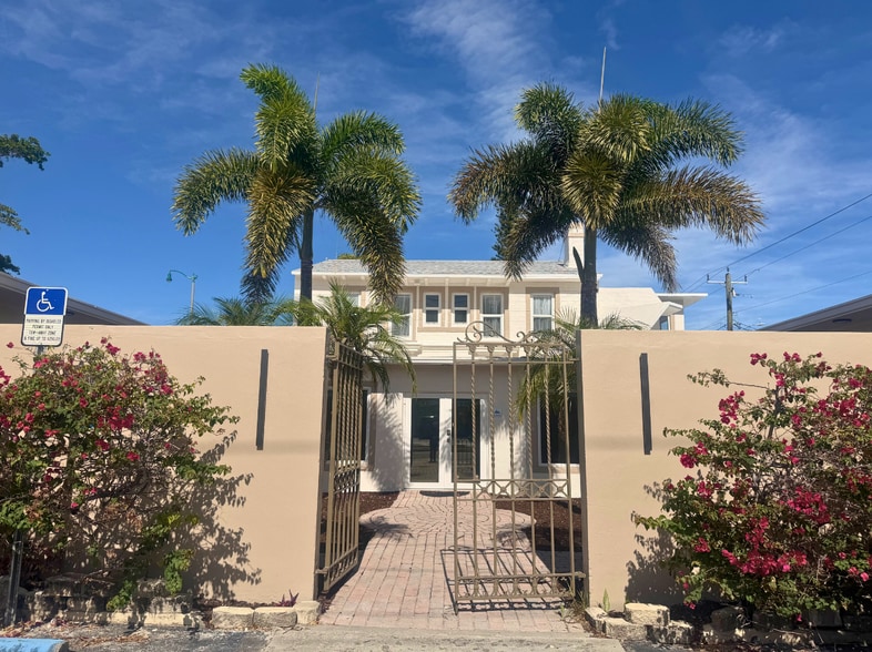 3600 broadway, West Palm Beach, FL for lease - Building Photo - Image 1 of 19