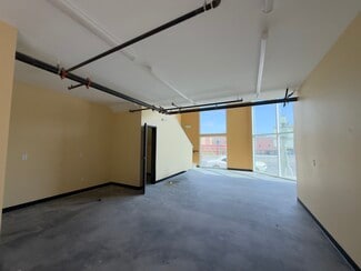 Plus de détails pour 4965 Imperial Ave, San Diego, CA - Commerce de détail à louer