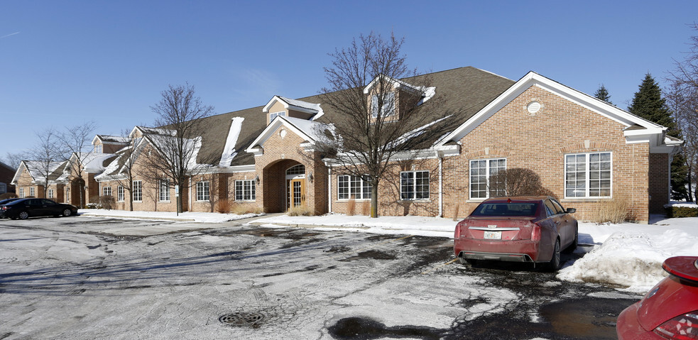 1 Executive Ct, South Barrington, IL à vendre - Photo du bâtiment - Image 1 de 8