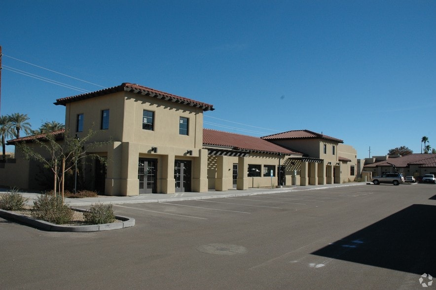 5410 N Scottsdale Rd, Paradise Valley, AZ for lease - Building Photo - Image 1 of 6