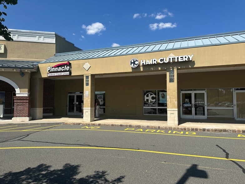 2909 Washington Rd, Parlin, NJ for lease - Building Photo - Image 2 of 6