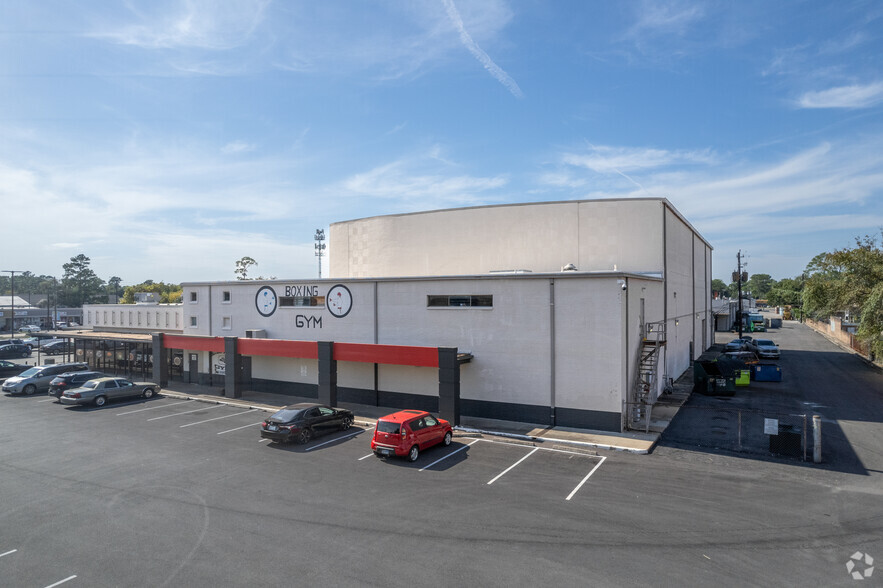 10002-10086 Long Point Rd, Houston, TX for lease - Building Photo - Image 2 of 5