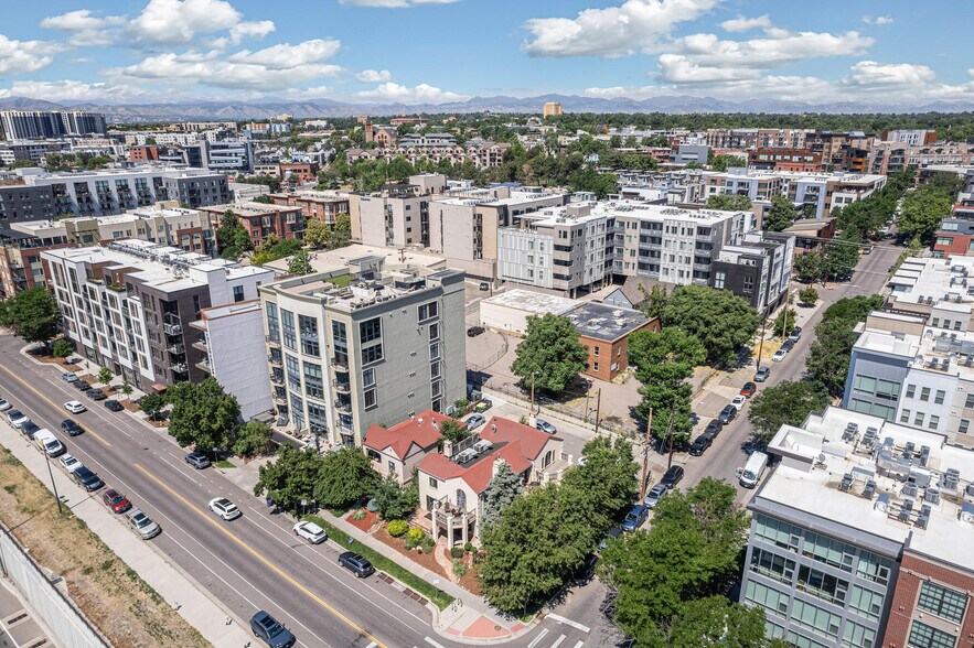 LoHi Central portefeuille de 2 propriétés à vendre sur LoopNet.ca - Photo du bâtiment - Image 3 de 36