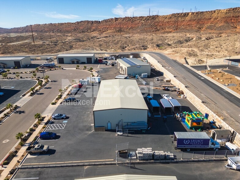 5706 W 670 S, Hurricane, UT à vendre - Photo du bâtiment - Image 3 de 21