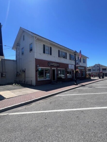 50 Genesee St, Avon, NY à vendre - Photo du bâtiment - Image 3 de 9