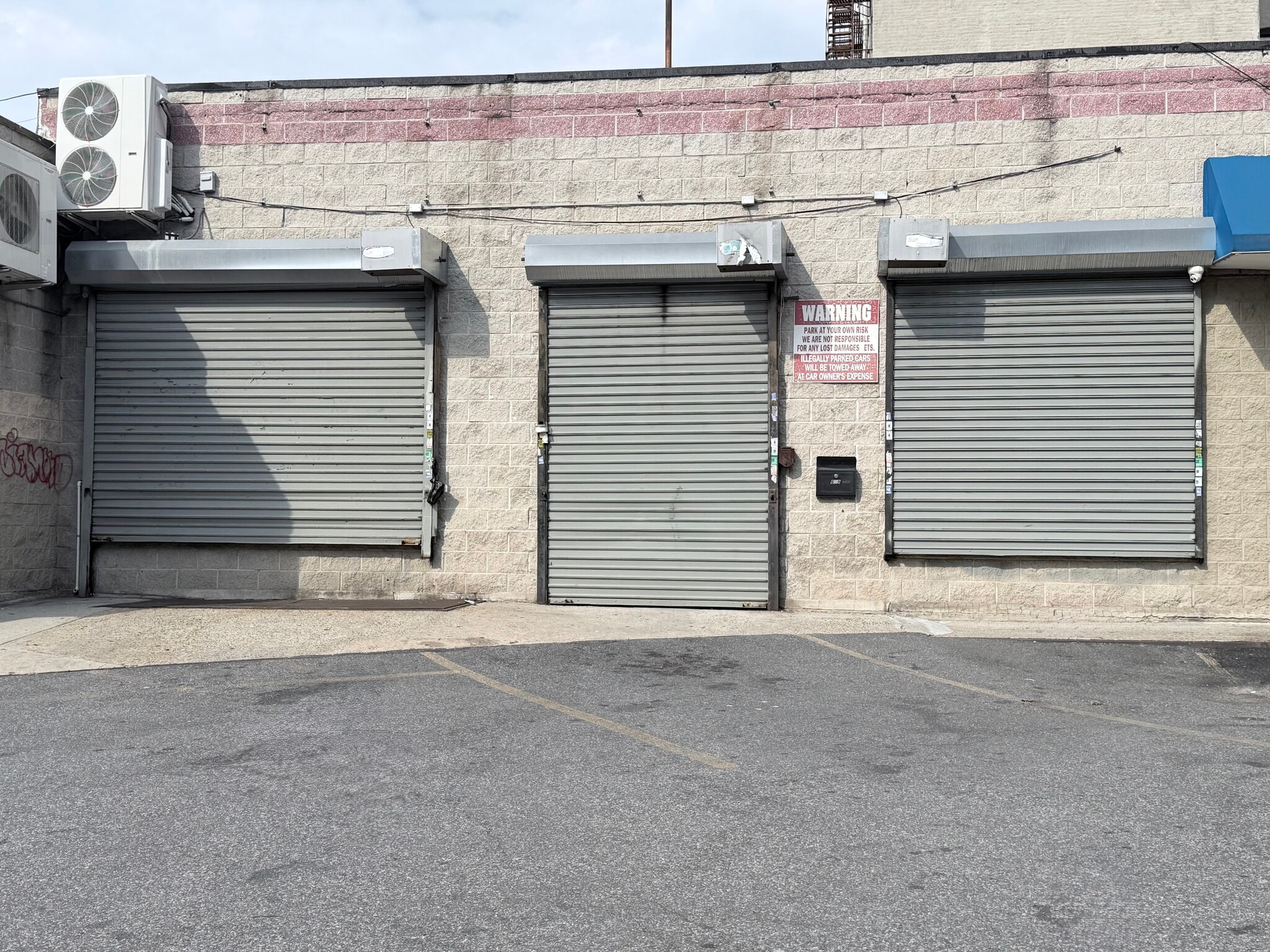 613-613 Westchester Ave, Bronx, NY à louer Photo principale- Image 1 de 16
