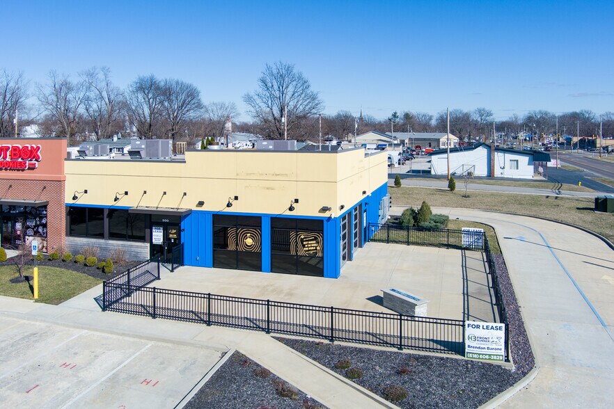 630 W Highway 50, O'Fallon, IL à louer - Photo du bâtiment - Image 3 de 9