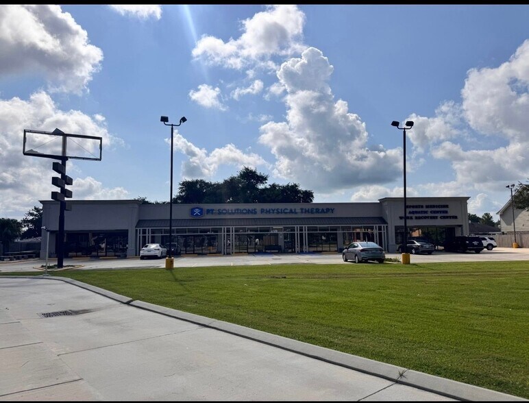 12371 US-90 Hwy, Luling, LA à louer - Photo du bâtiment - Image 3 de 10