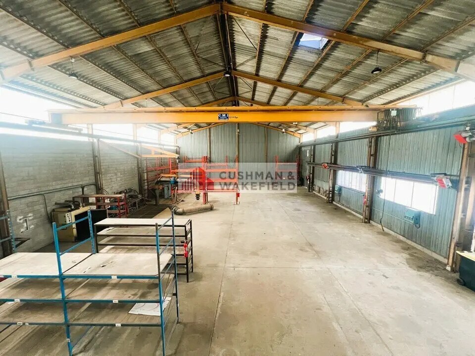 Local d'activités dans Nîmes à vendre Photo intérieure- Image 1 de 3