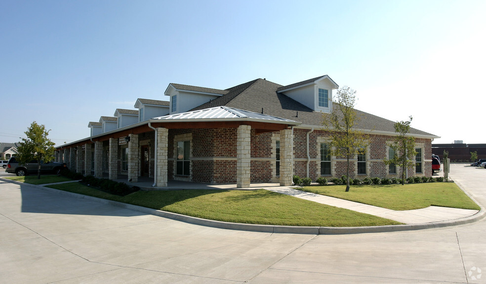 6300 Stonewood Dr, Plano, TX for lease - Building Photo - Image 2 of 10